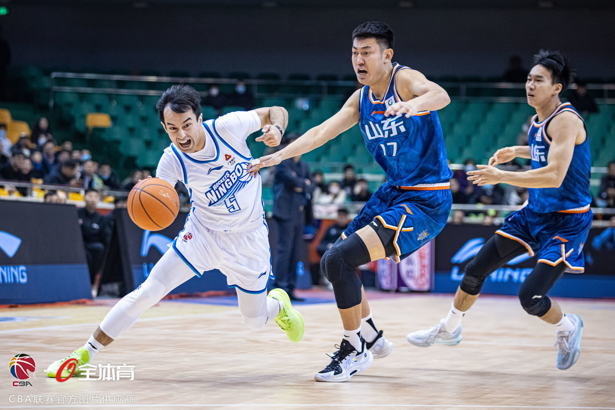 山东高速109-103击败宁波町渥迎来2连胜 吉伦沃特37分9篮板